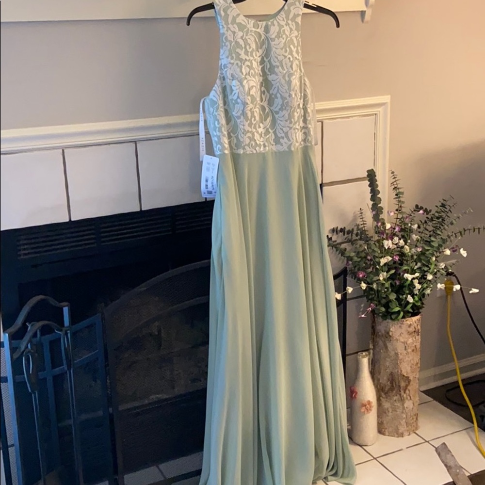 NWT Azazie Kate Sage Green Bridesmaid Dress